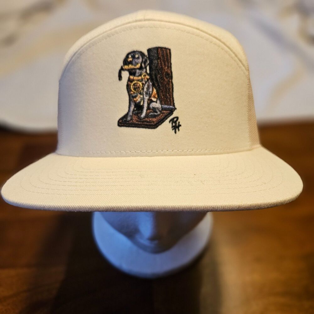 Barnes Store Hat Co USA Dog Duck Cream White Trucker Snapback Cap Hunting EUC